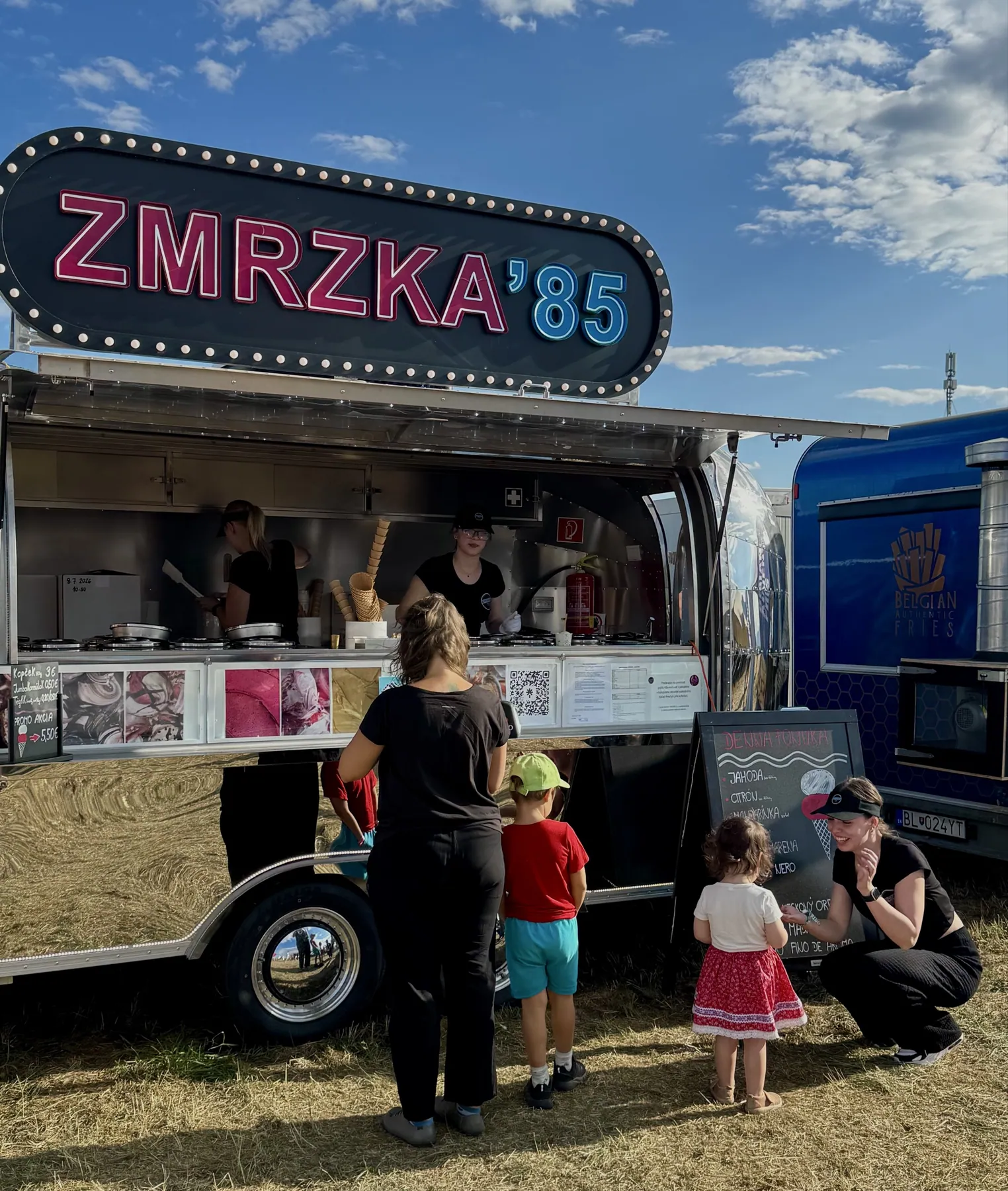 Foodtruck ZMRZKA '85 pripravený na podujatí